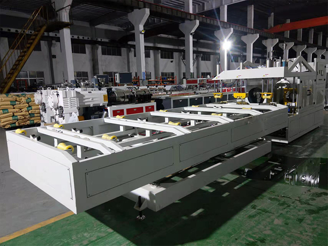 Pipe Belling Machine