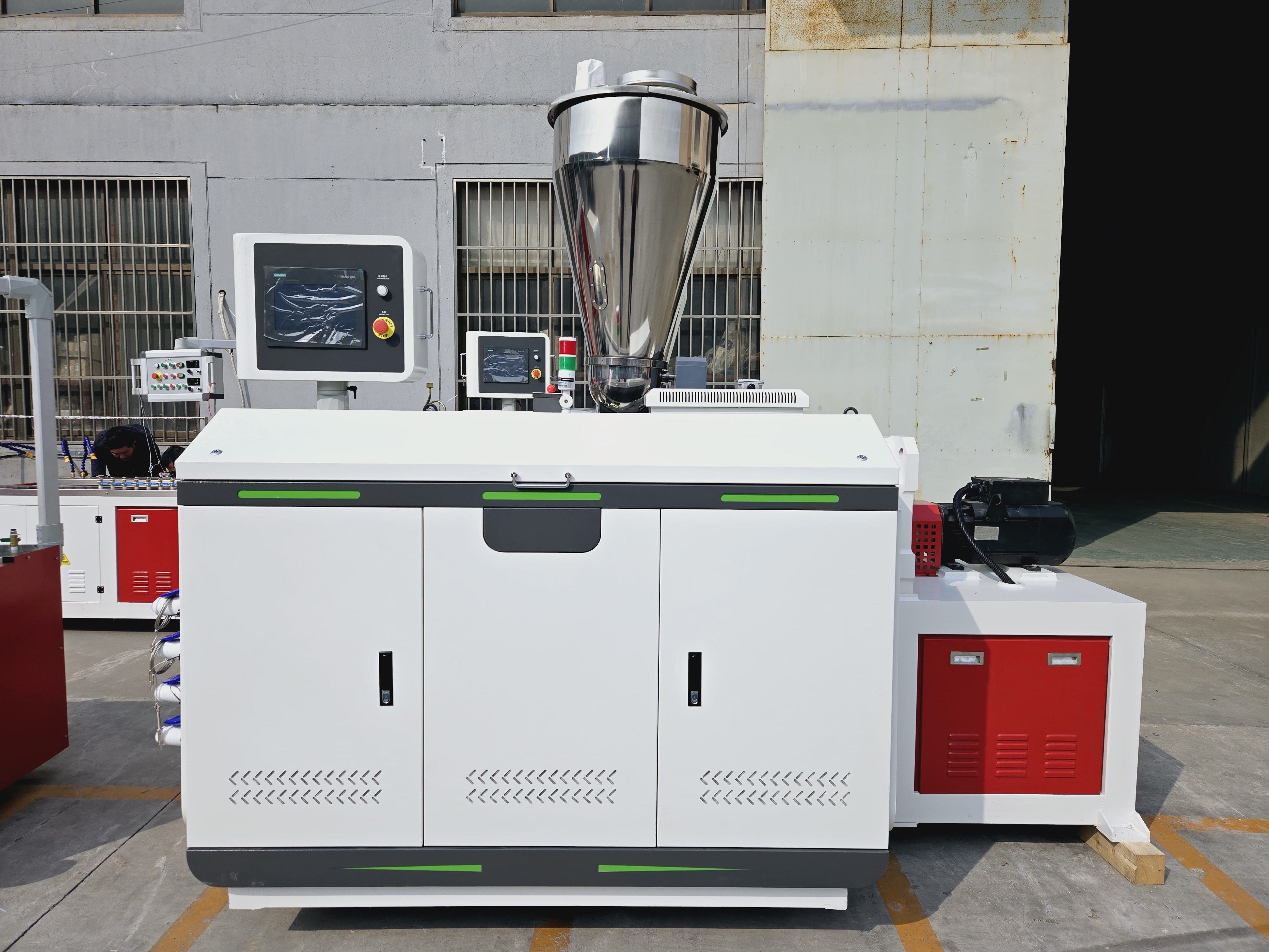 CONICAL TWIN SCREW EXTRUDER