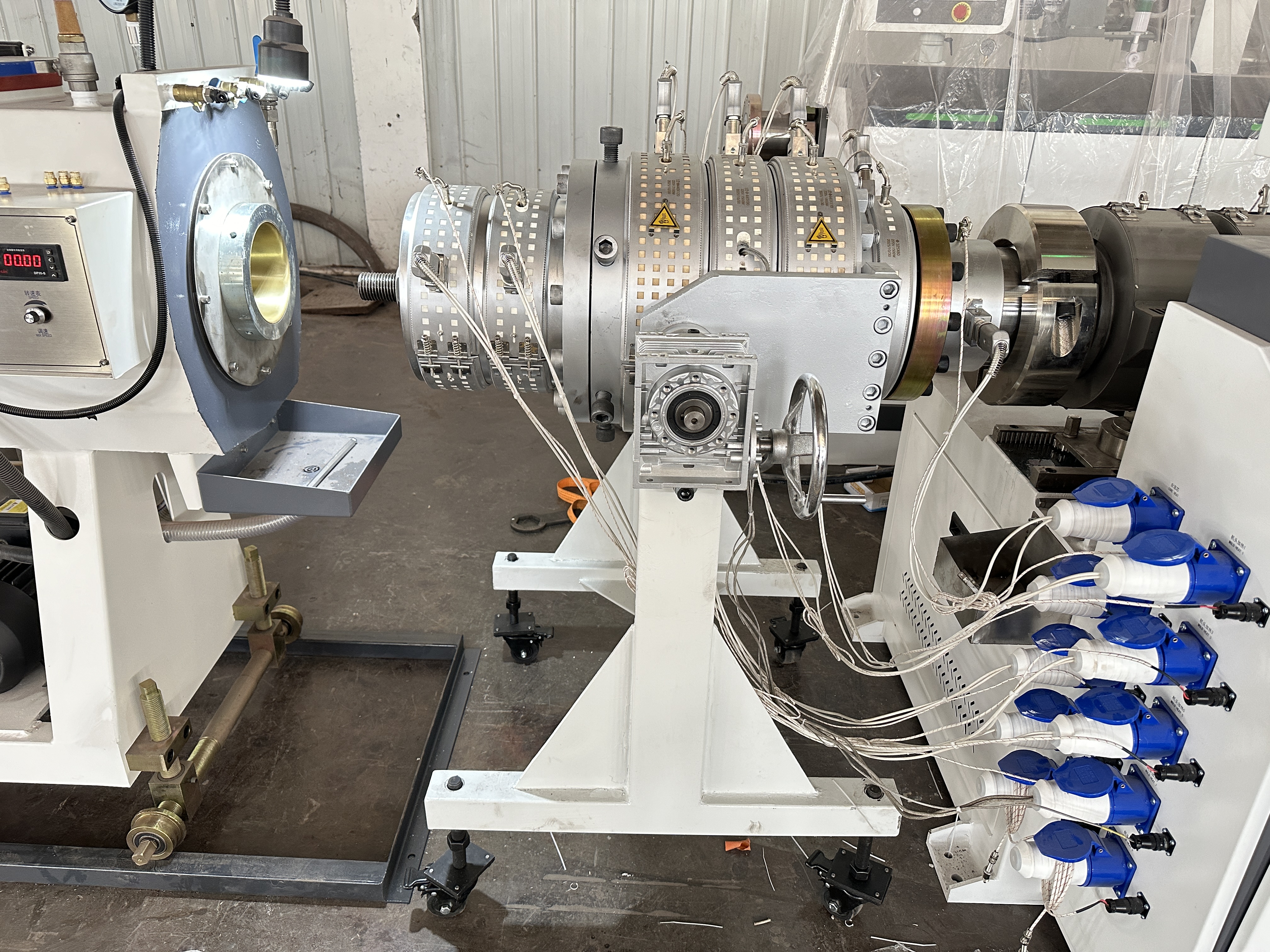 Extrusion Mould